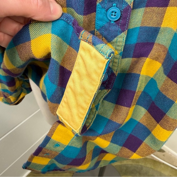 Duluth Trading Co XL Roll Tab Sleeves Long Sleeve Button Down - Picture 7 of 10